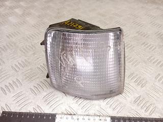 поворотник правый Volkswagen Passat B3 1990, 357953050A