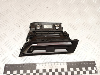 дефлектор обдува салона Peugeot 308 T9 2014, 1.6 л., дизель, МКПП, хетчбэк 5 дв., правый руль, 96778766, 1303823X, 1303823XZD