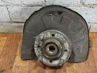 ступица передняя правая Volvo V40 1 поколение [рестайлинг] 2000, 1.8 л., бензин