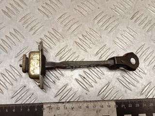 ограничитель открывания двери задней Honda CR-V 2 поколение [рестайлинг] 2005, 2.4 л., бензин, МКПП, внедорожник 5 дв.