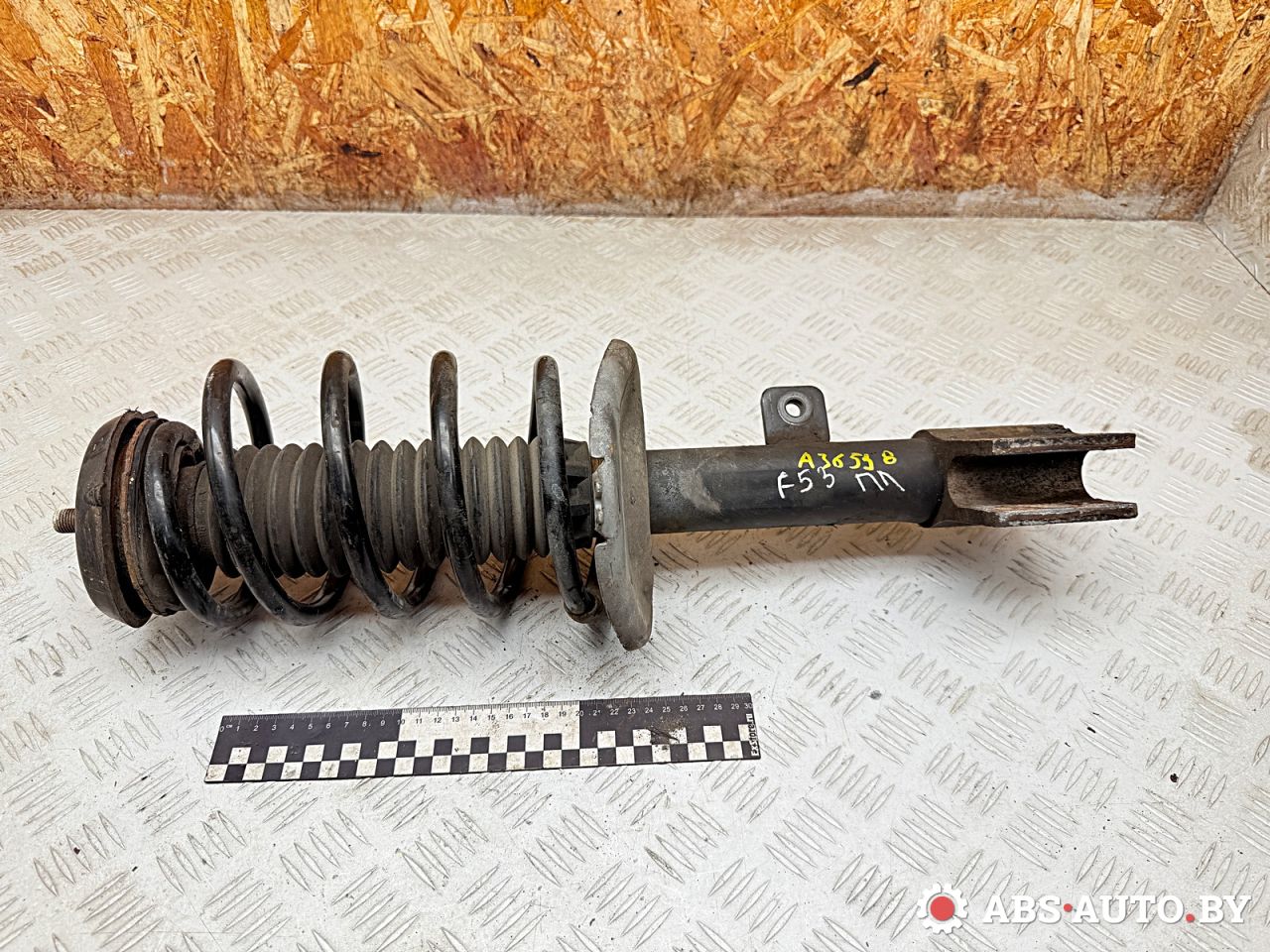 стойка передняя левая Peugeot 308 T7 2010, 2.0 л., RHR (DW10BTED4), дизель, МКПП, универсал, 520821 - фото №1