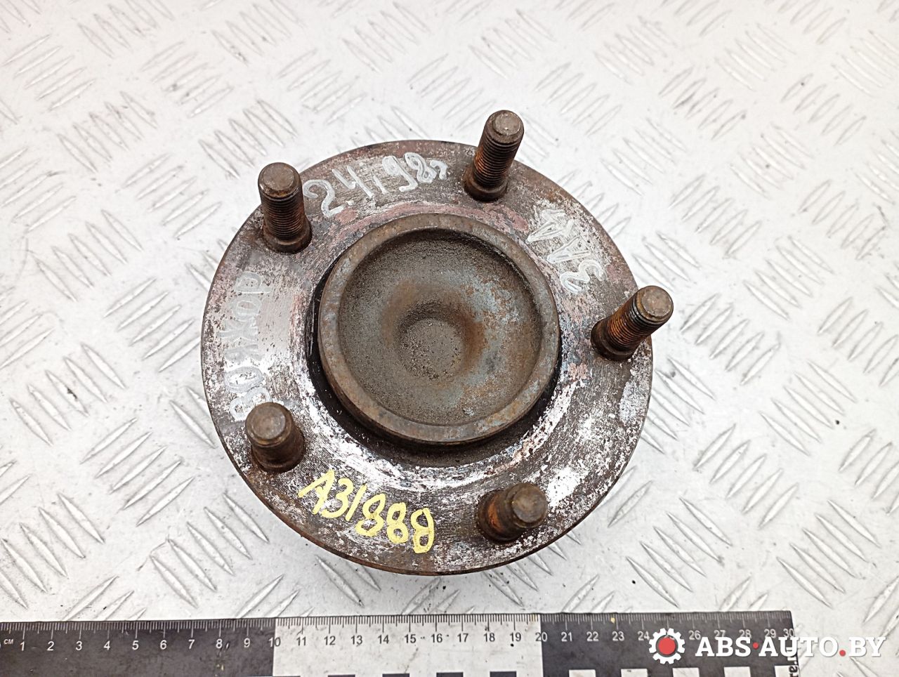 ступица задняя Chrysler Voyager 3 поколение 1998, 2.4 л., бензин - фото №1