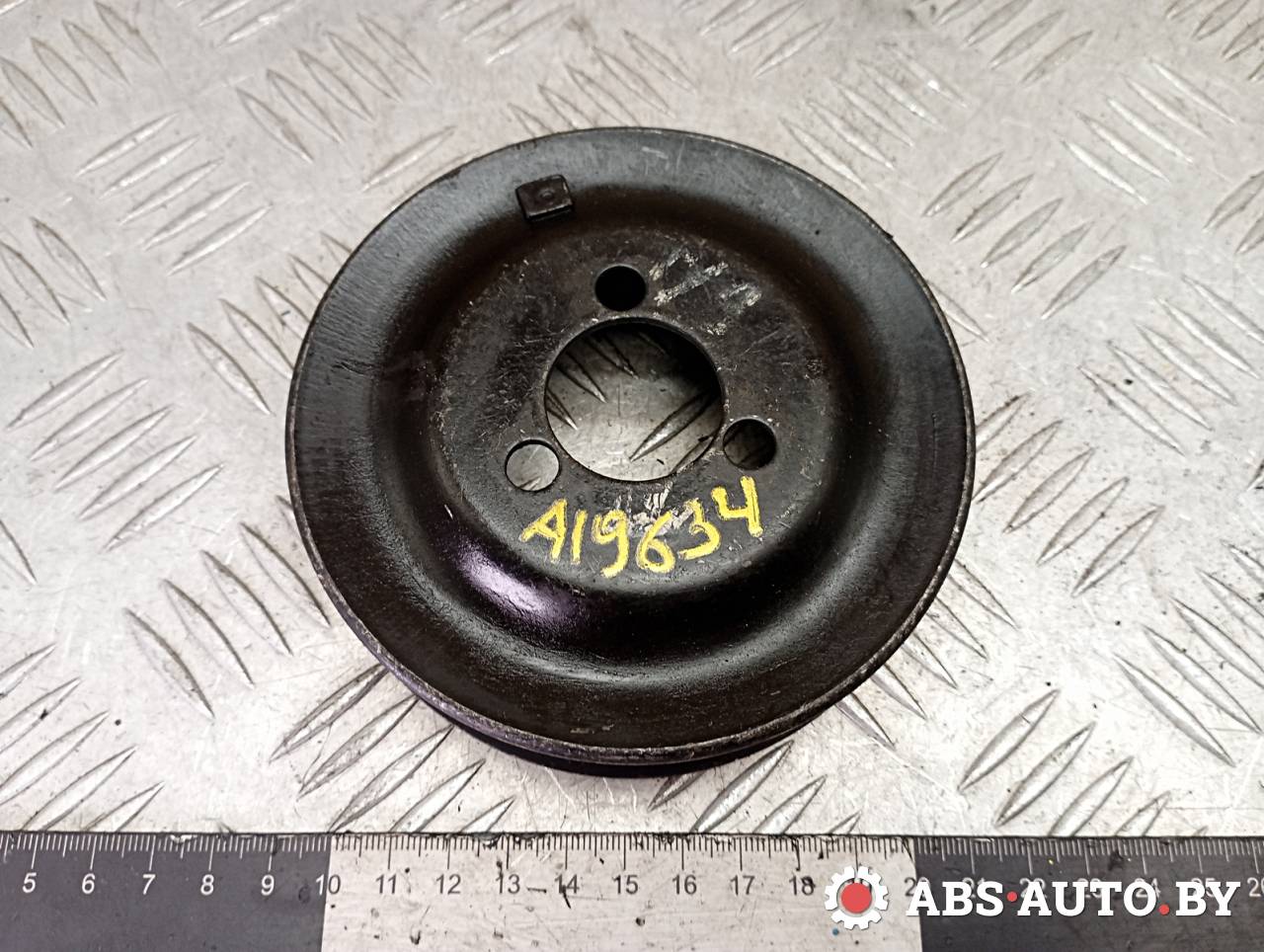 шкив насоса гидроусилителя Volkswagen Golf 3 поколение 1998, 1.4 л., бензин, 030145269B - фото №1