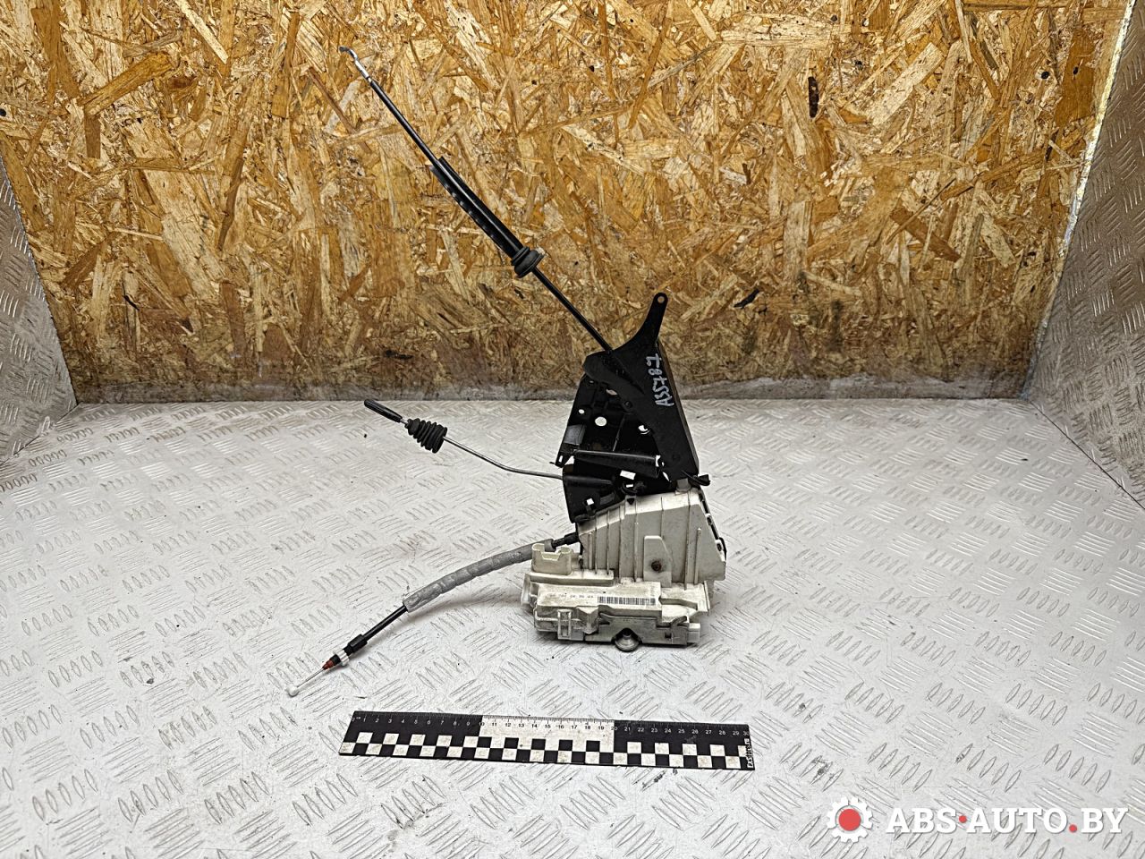 замок двери передней правой Mercedes-Benz A W169 2 поколение (2004-2008) 2005, 1.5 л., M 266.920, бензин, МКПП, хетчбэк 5 дв., правый руль, 1697202635 - фото №1