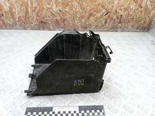 крышка аккумулятора Citroen C4 Picasso 1 поколение 2011, 1.6 л., 9HR (DV6C), дизель, МКПП, правый руль, 9663615580