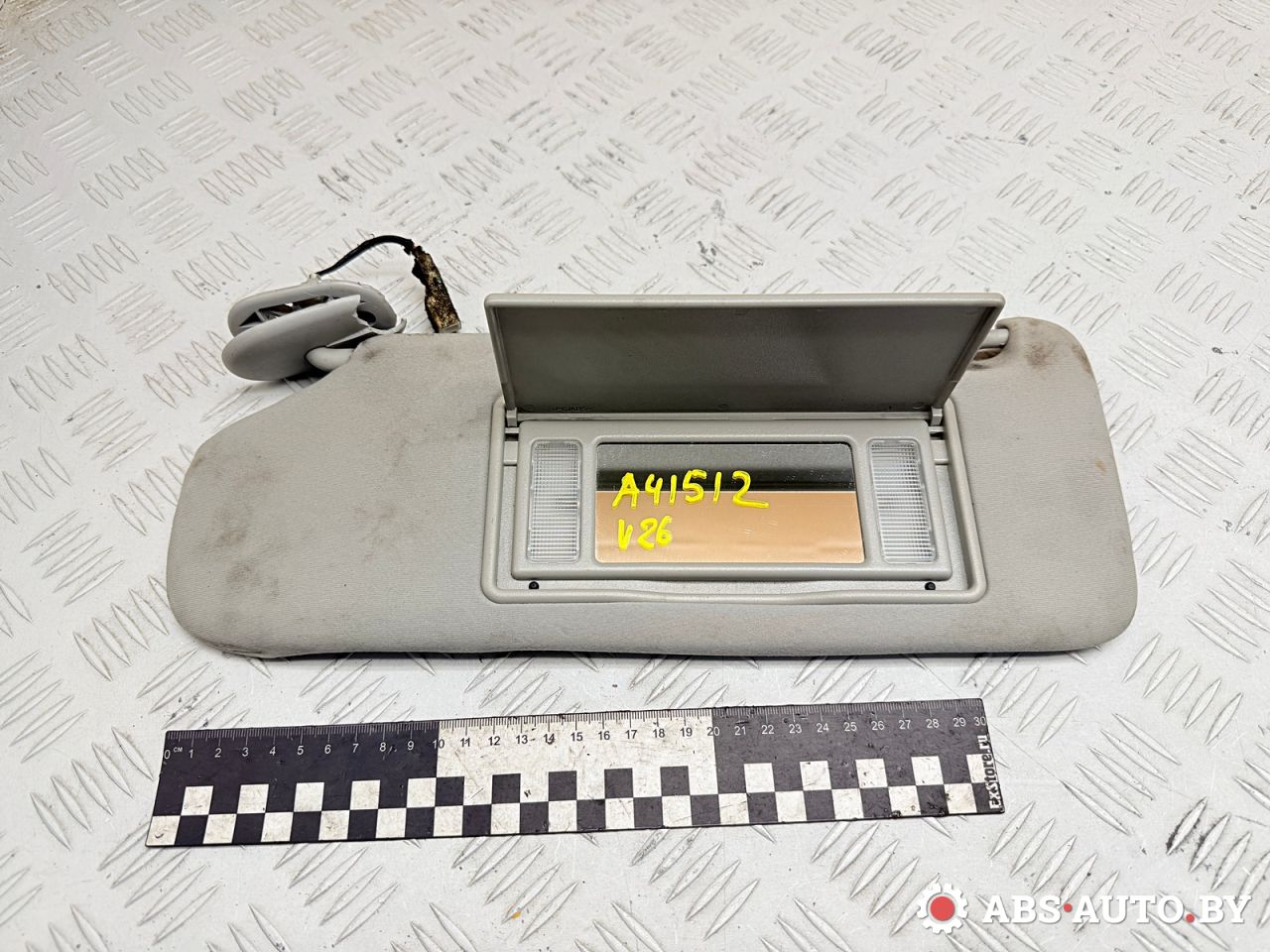 козырек солнцезащитный Toyota Avensis 2 поколение (T250) 2006, 2.0 л., 1CD-FTV, дизель, МКПП, универсал - фото №1