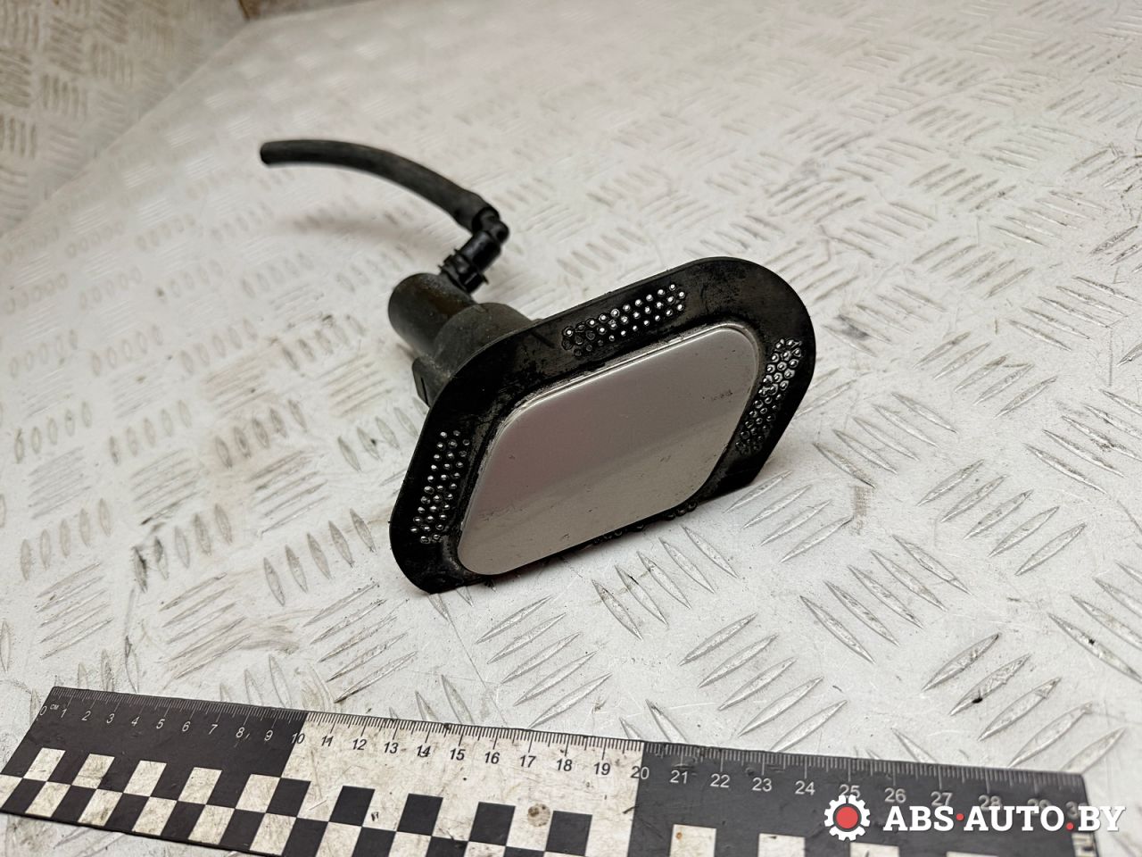 форсунка омывателя фары Opel Insignia 1 поколение (A) 2011, 2.0 л., A 20 DTH, дизель, МКПП, седан, 13227349 - фото №1