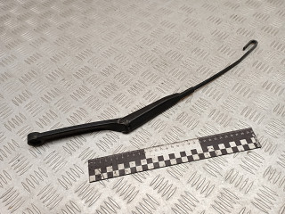 щеткодержатель (поводок стеклоочистителя, дворник) BMW 3 серия E36 [рестайлинг] 2000, 61618357209