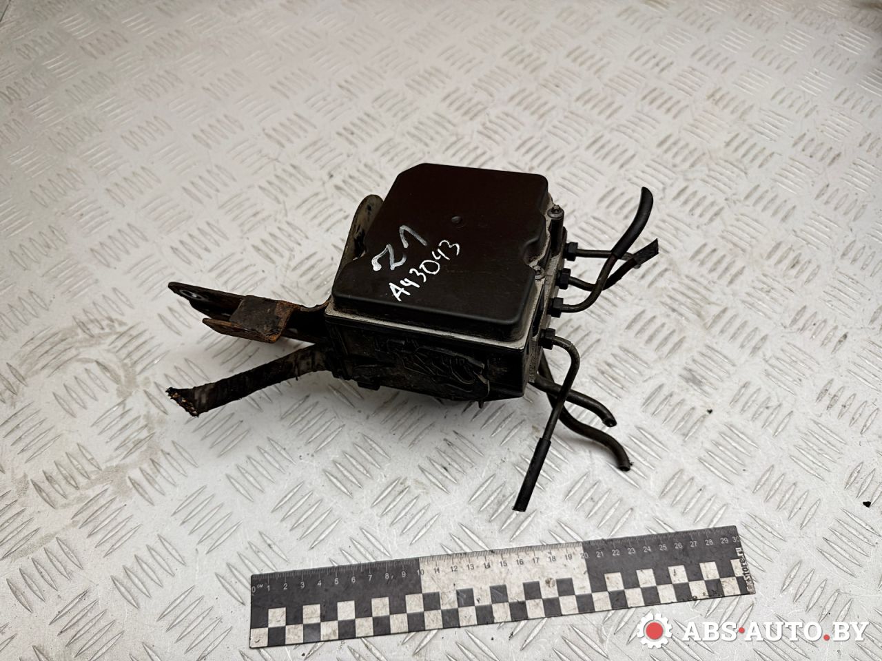 блок ABS Hyundai Santa Fe 2 поколение (CM) 2006, 2.2 л., D4EB, дизель, МКПП, внедорожник 5 дв., 0265950524, 0265235067, 589102B800, CMESP2WD - фото №1