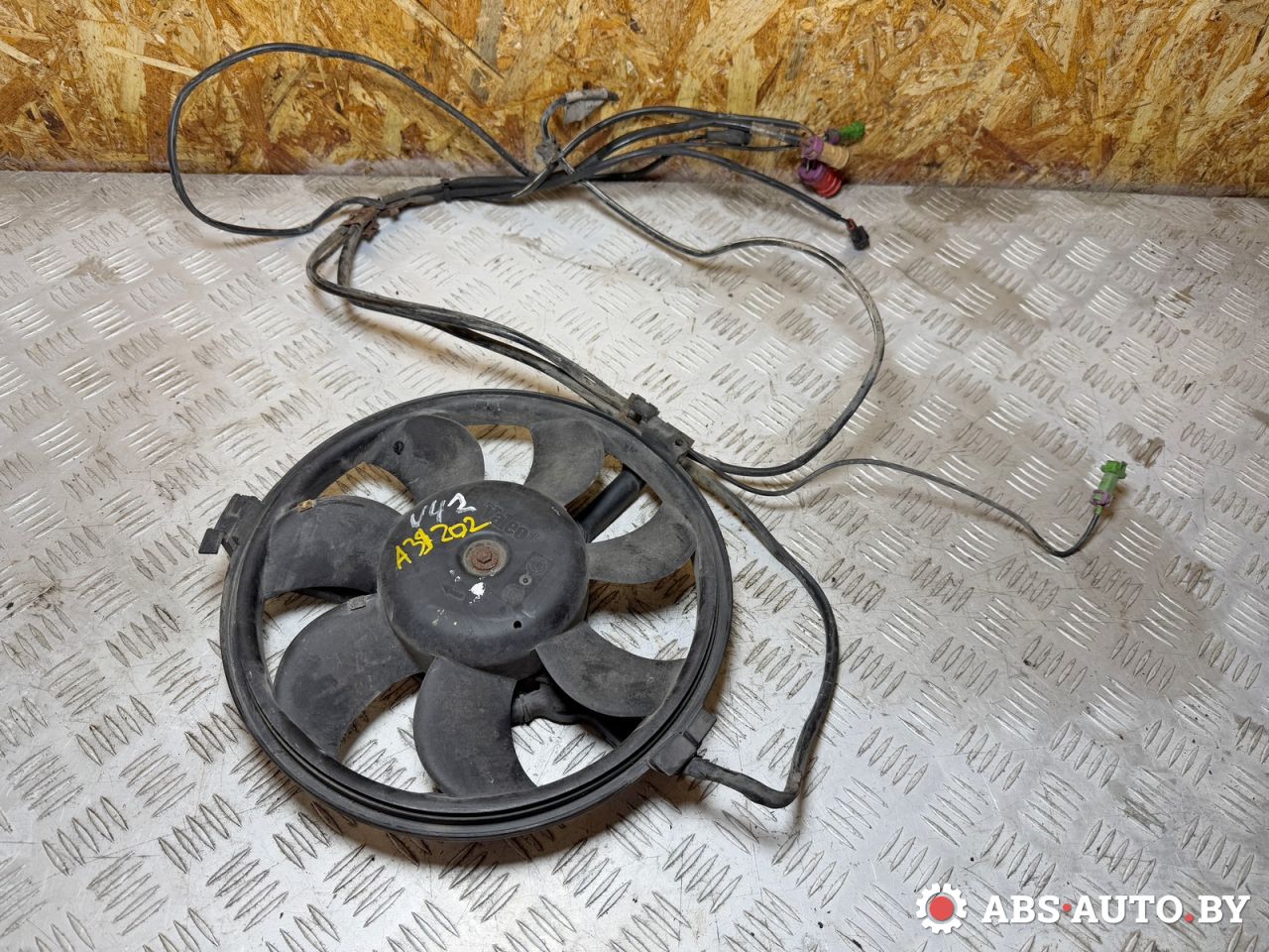 вентилятор радиатора Volvo XC90 1 поколение 2005, 2.4 л., D 5244 T, дизель, АКПП, внедорожник 5 дв., полный подключаемый привод, правый руль, 863366J, FS1149, 849354V - фото №1