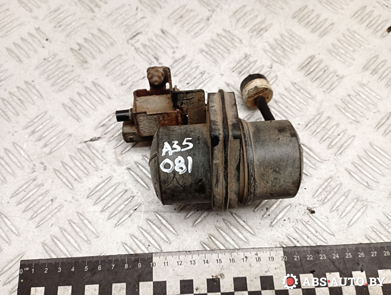 клапан вакуумного управления BMW 3 серия E36 1996, 1.6 л., M43 B16 (164E2), бензин, 11611734578 - фото №1