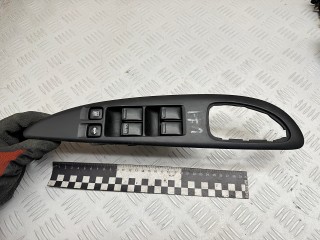 блок управления стеклоподъемниками Nissan Primera P12 2002, 2.2 л., YD22DDT, дизель, МКПП, седан, 25401AV640, 80961AV660