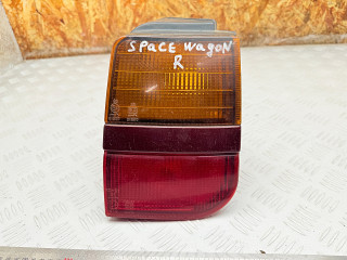 фонарь задний правый Mitsubishi Space Wagon 3 поколение (Typ N50) 1999, минивэн, 0431536R
