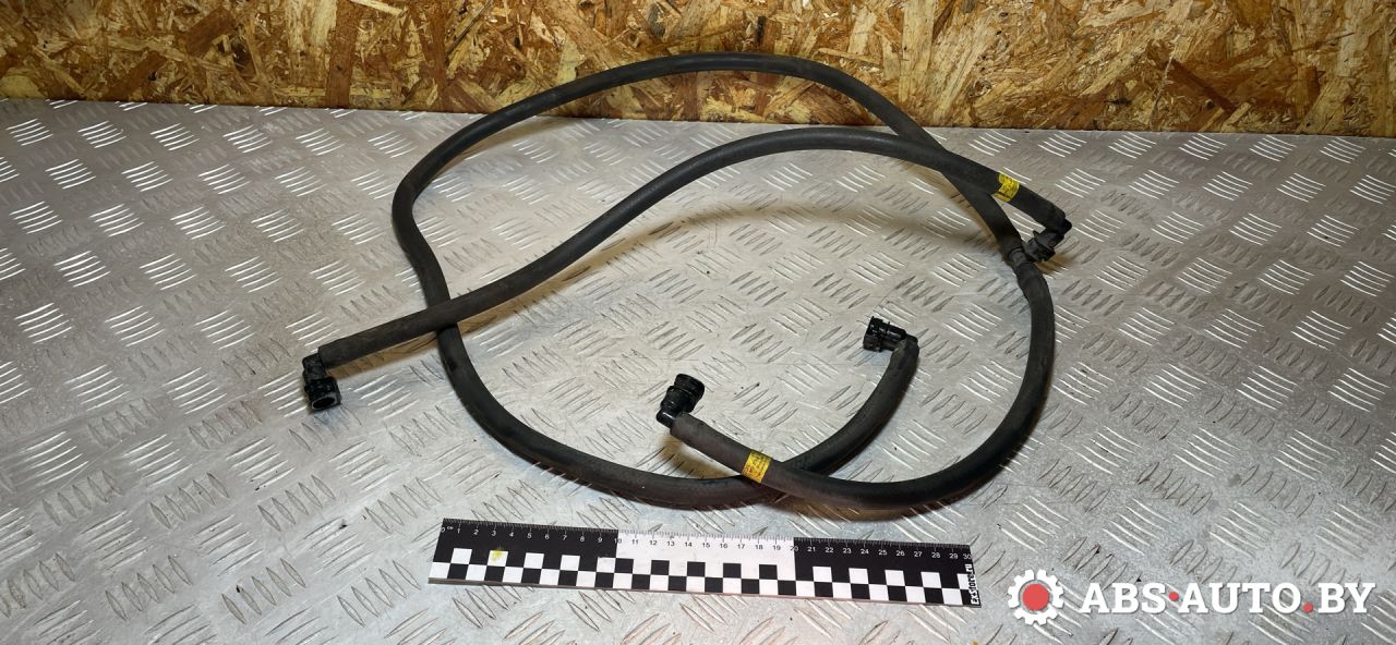 шланг омывателя Volkswagen Passat B6 2010, 1.4 л., CDGA, бензин, АКПП, универсал, 3C0955970D, 3C0955970E - фото №1