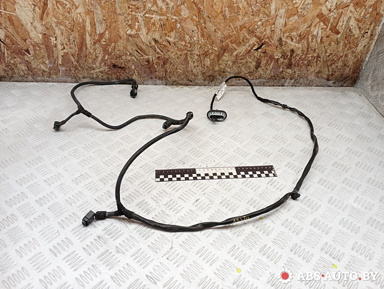 проводка бампера задняя Peugeot 308 T7 2010, 2.0 л., RHR (DW10BTED4), дизель, МКПП, универсал, 2002113B01 - фото №1