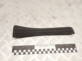 накладка на порог внутренняя Toyota RAV4 2 поколение (XA20) 2003, 2.0 л., 1CD-FTV, дизель, МКПП, внедорожник 5 дв., 6791642010