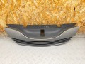 решетка радиатора Renault Laguna 2 поколение 2001, 1.9 л., F9Q 750, дизель, МКПП, хетчбэк 5 дв., 8200012581 - фото №2