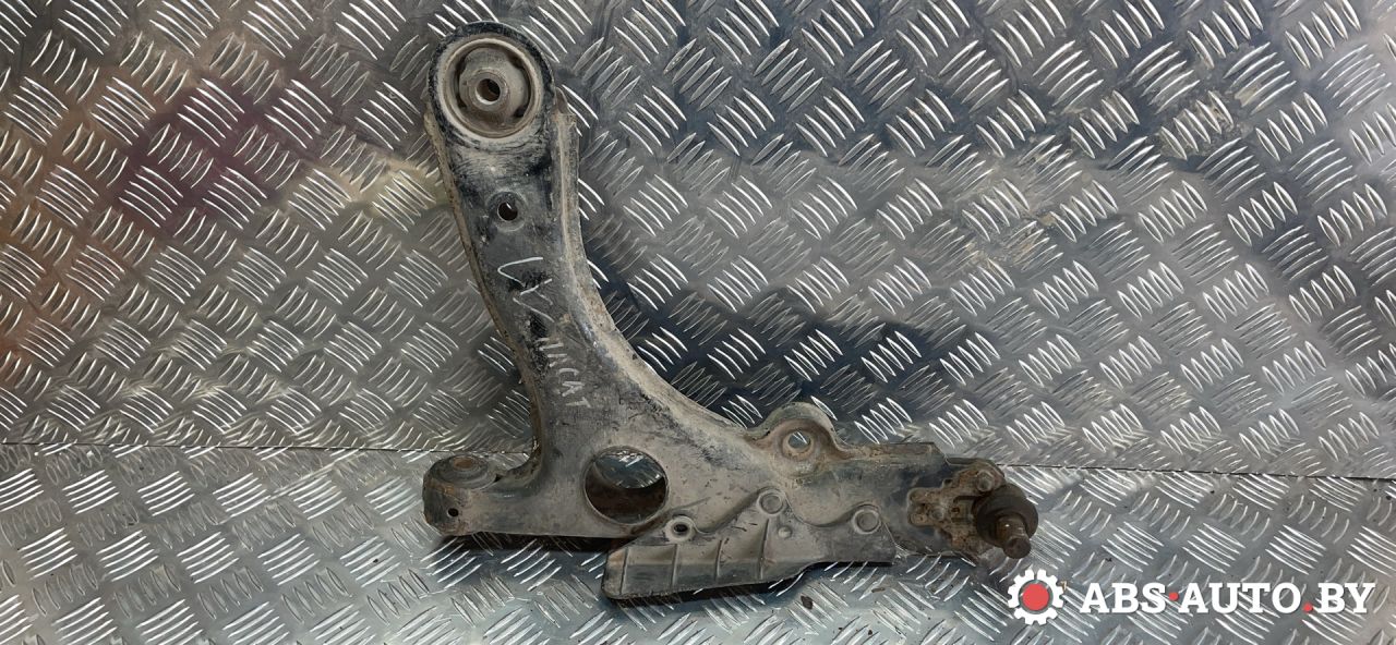 рычаг передний левый Volkswagen Passat B4 1995, 357407158 - фото №1