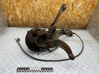 ступица задняя правая Ford Focus 1 поколение [рестайлинг] 2003, 1.6 л., бензин, МКПП, седан, 1138512, 4628189