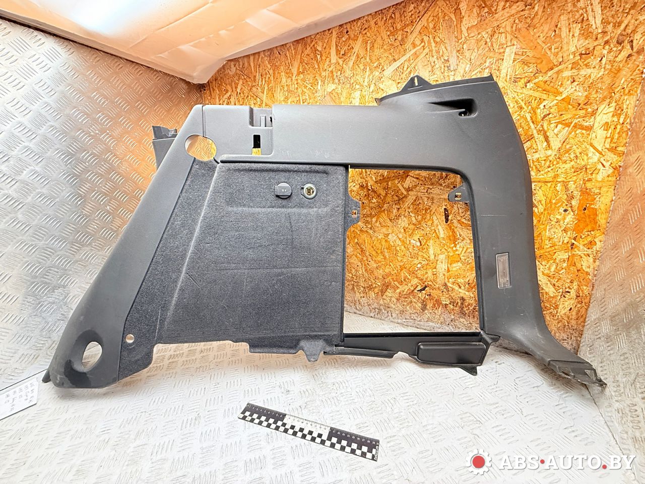 обшивка багажника Volkswagen Touareg 1 поколение 2006, 3.0 л., BKS, дизель, АКПП, внедорожник 5 дв., полный привод, 7L6867038, 7L68670382 - фото №1