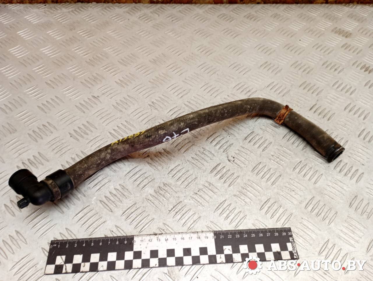 патрубок радиатора Peugeot 307 1 поколение 2003, 1.6 л., бензин, МКПП, хетчбэк 3 дв. - фото №1