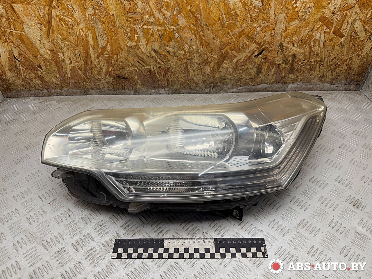 фара левая Citroen C5 2 поколение 2010, 2.0 л., RHR (DW10BTED4), дизель, МКПП, универсал, 6208H8, 9672694180, 6208R6, 89904149, 89904501 - фото №1