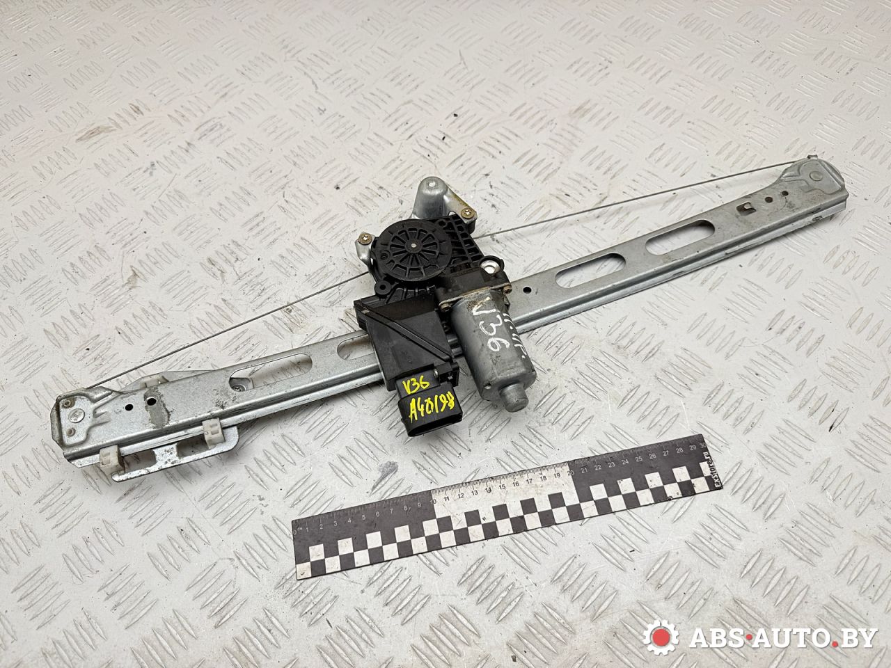 стеклоподъемник электрический передний правый Mercedes-Benz A W168 1 поколение (1997-2001) 2000, 1.7 л., OM 668.940, дизель, АКПП, хетчбэк 5 дв., передний привод, 0130821698, 114897XXX, 101154300 - фото №1