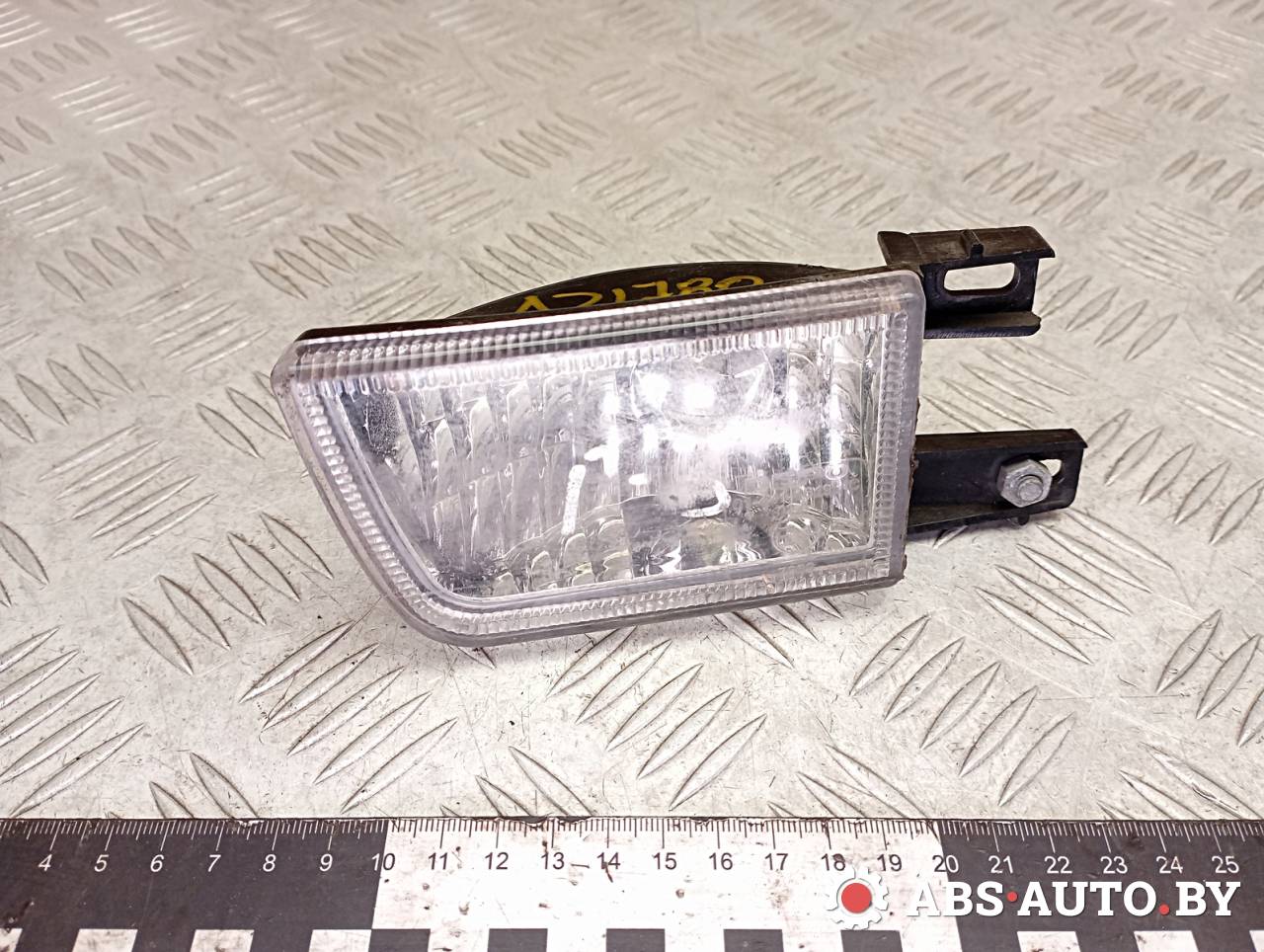 габаритный фонарь передний левый Volkswagen Golf 3 поколение 1997, 084411619LB - фото №1