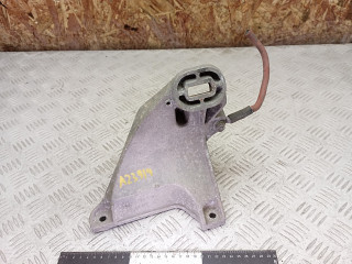 кронштейн двигателя Audi A6 4A/C4 1996, 2.5 л., дизель, 4A0199312