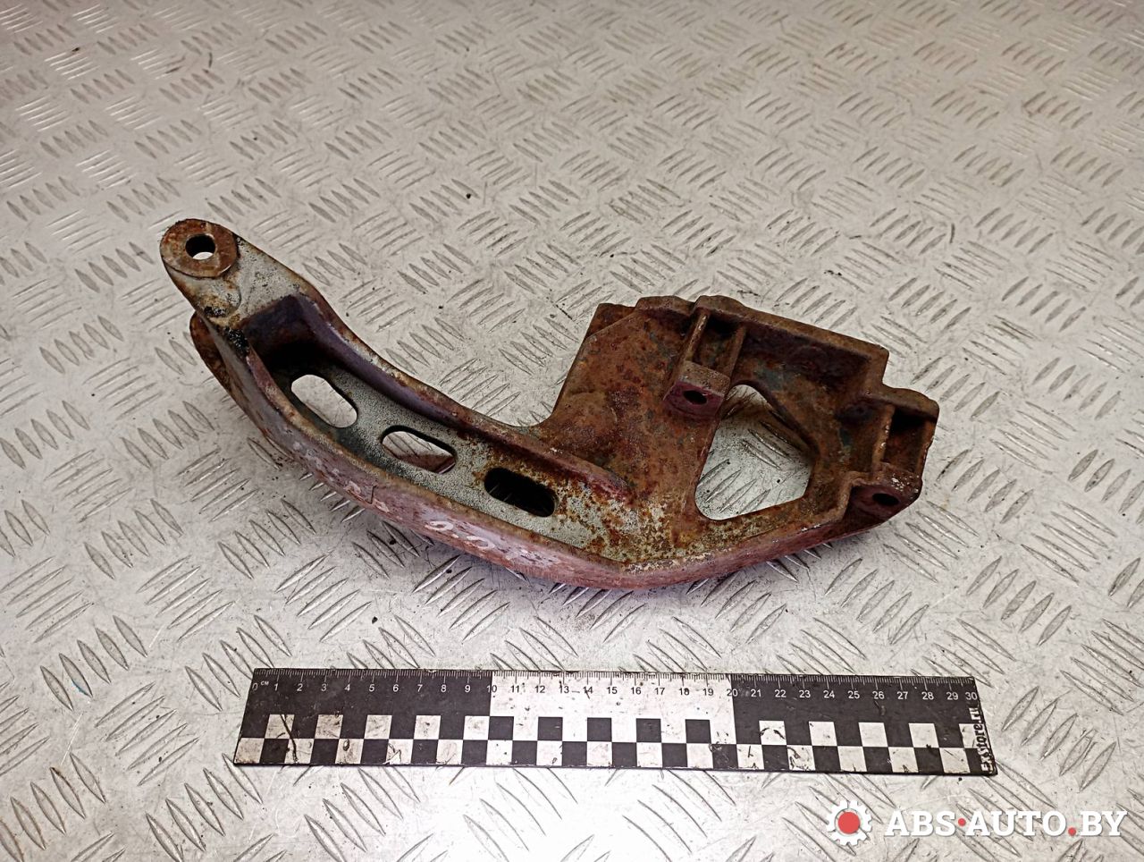 кронштейн двигателя Opel Sintra 1 поколение 1998, 2.2 л., бензин, 10236347 - фото №1