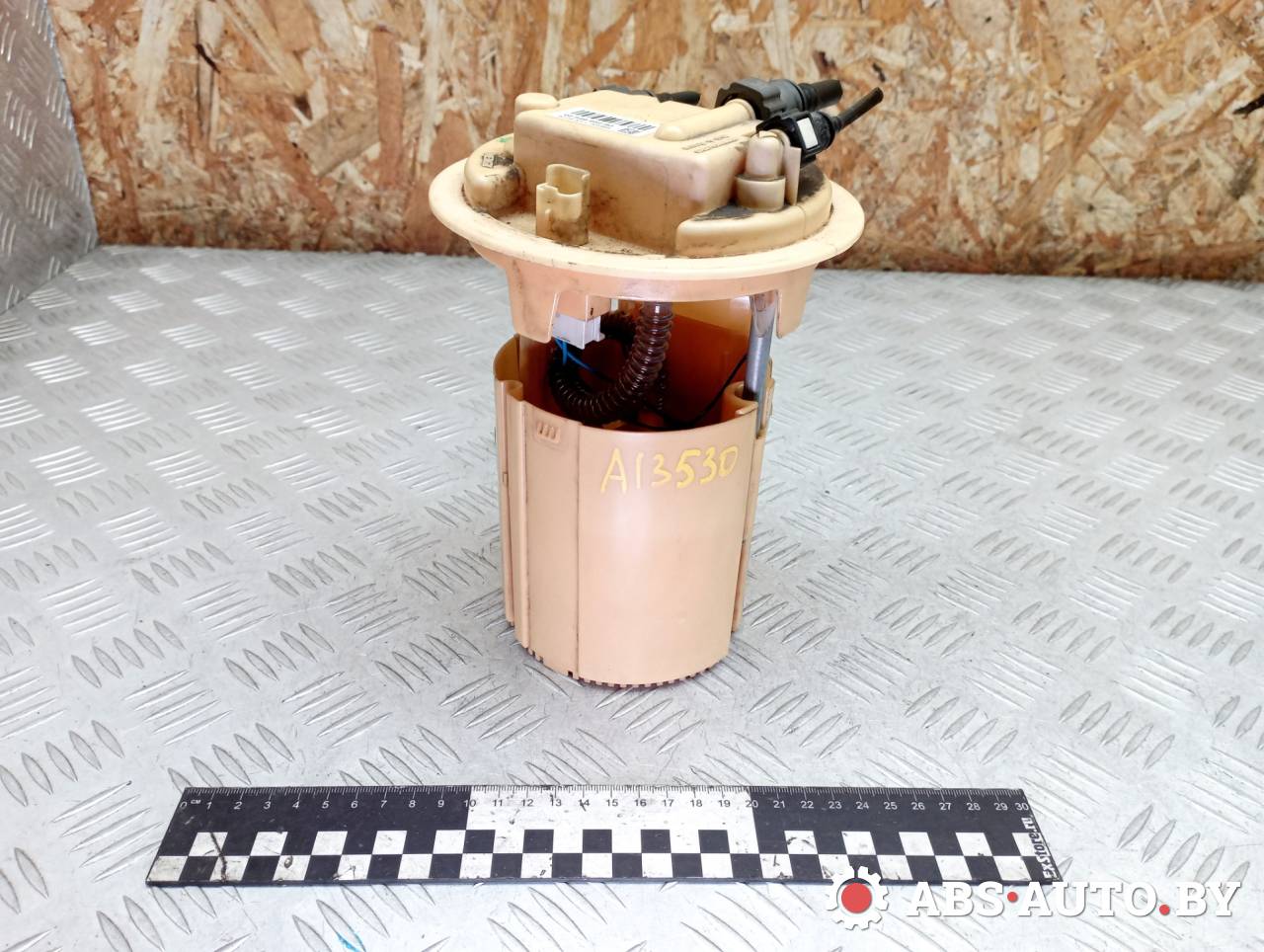 датчик уровня топлива Peugeot 5008 1 поколение 2011, 1.6 л., дизель, МКПП, передний привод, 9684995280, A2C53282818, A2C53282819, 0986580385, 1525JE, 702701460, 9688936580, 9684995180 - фото №1