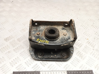 кронштейн КПП Peugeot 306 1 поколение [рестайлинг] 2000, 1.9 л., WJY (DW8B), дизель, МКПП, универсал, передний привод