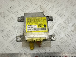 блок AirBag Mitsubishi Pajero 3 поколение [рестайлинг] 2003, 3.2 л., 4M41, дизель, МКПП, внедорожник 5 дв., MR551784