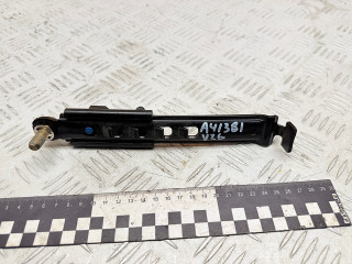 механизм регулировки высоты ремня безопасности Toyota Avensis 2 поколение (T250) 2006, 2.0 л., 1CD-FTV, дизель, МКПП, универсал