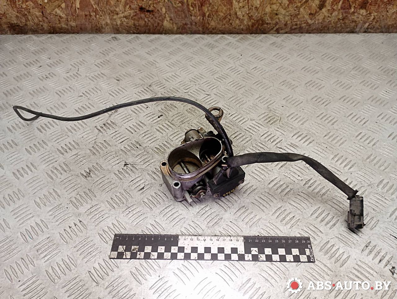 заслонка дроссельная Renault 19 1 поколение 1991, 1.7 л., бензин, 7700866814, 7700867984, 71403208, 53267710 - фото №1