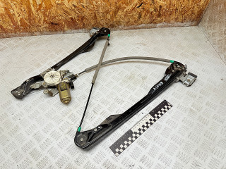 стеклоподъемник электрический передний правый Ford Focus 1 поколение [рестайлинг] 2003, 1.6 л., бензин, МКПП, седан, XS41A23200, 119145103