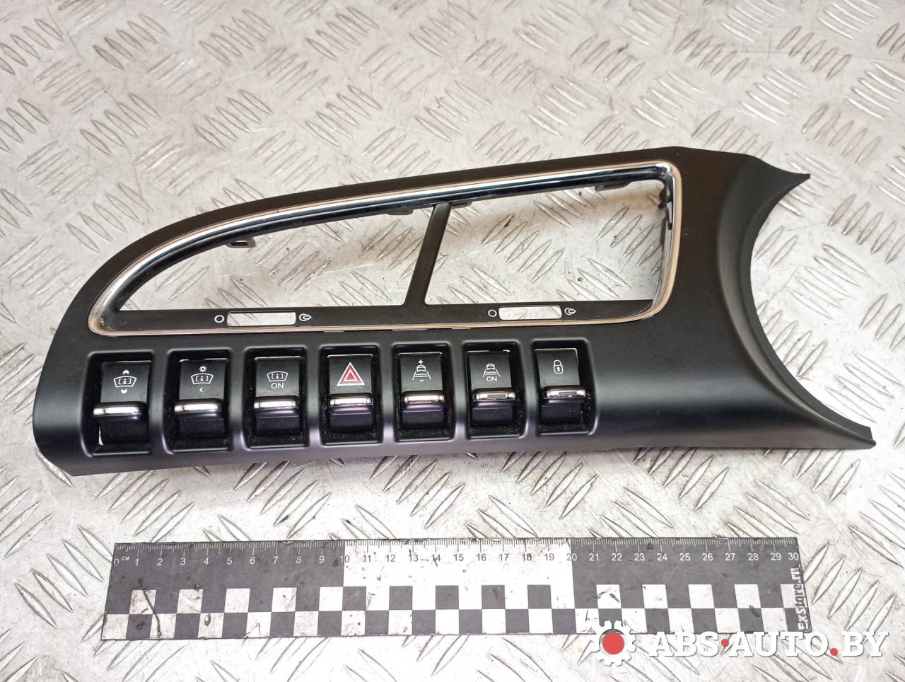 кнопка (выключатель) Peugeot 3008 1 поколение 2011, 1.6 л., дизель, робот, передний привод, правый руль, 96638425XT, 10006169, 10033756 - фото №1