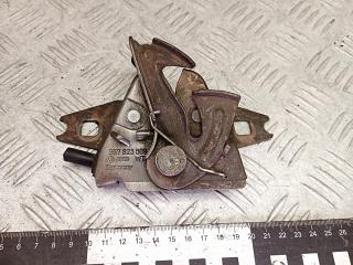 замок капота Volkswagen Passat B3 1993, 867823509