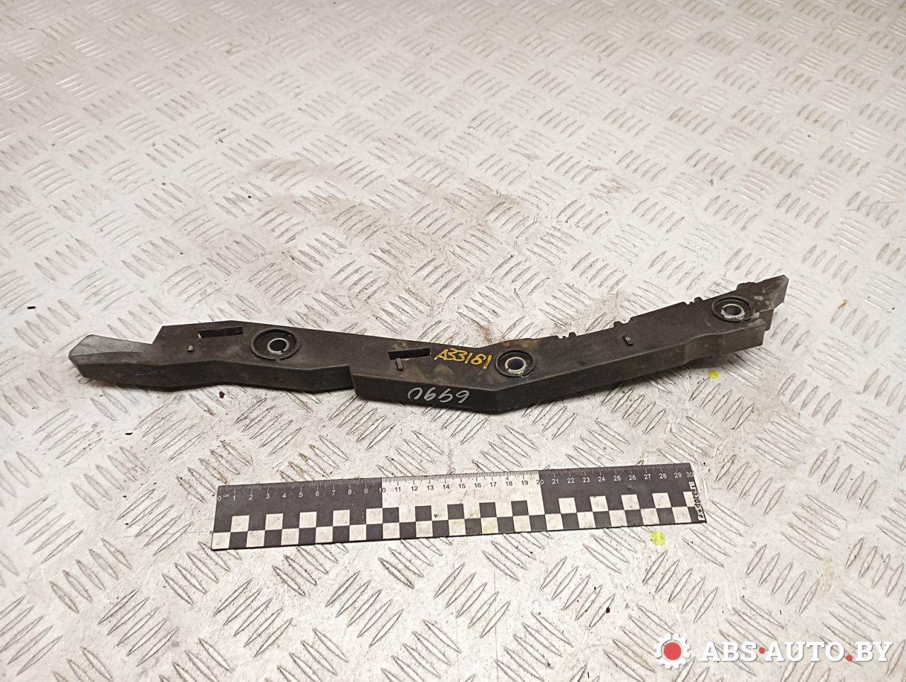 Крепление бампера переднего Citroen C4 Picasso 1 поколение 2011, 1.6 л., 9HZ (DV6TED4), дизель, правый руль, 9656670980 - фото №1