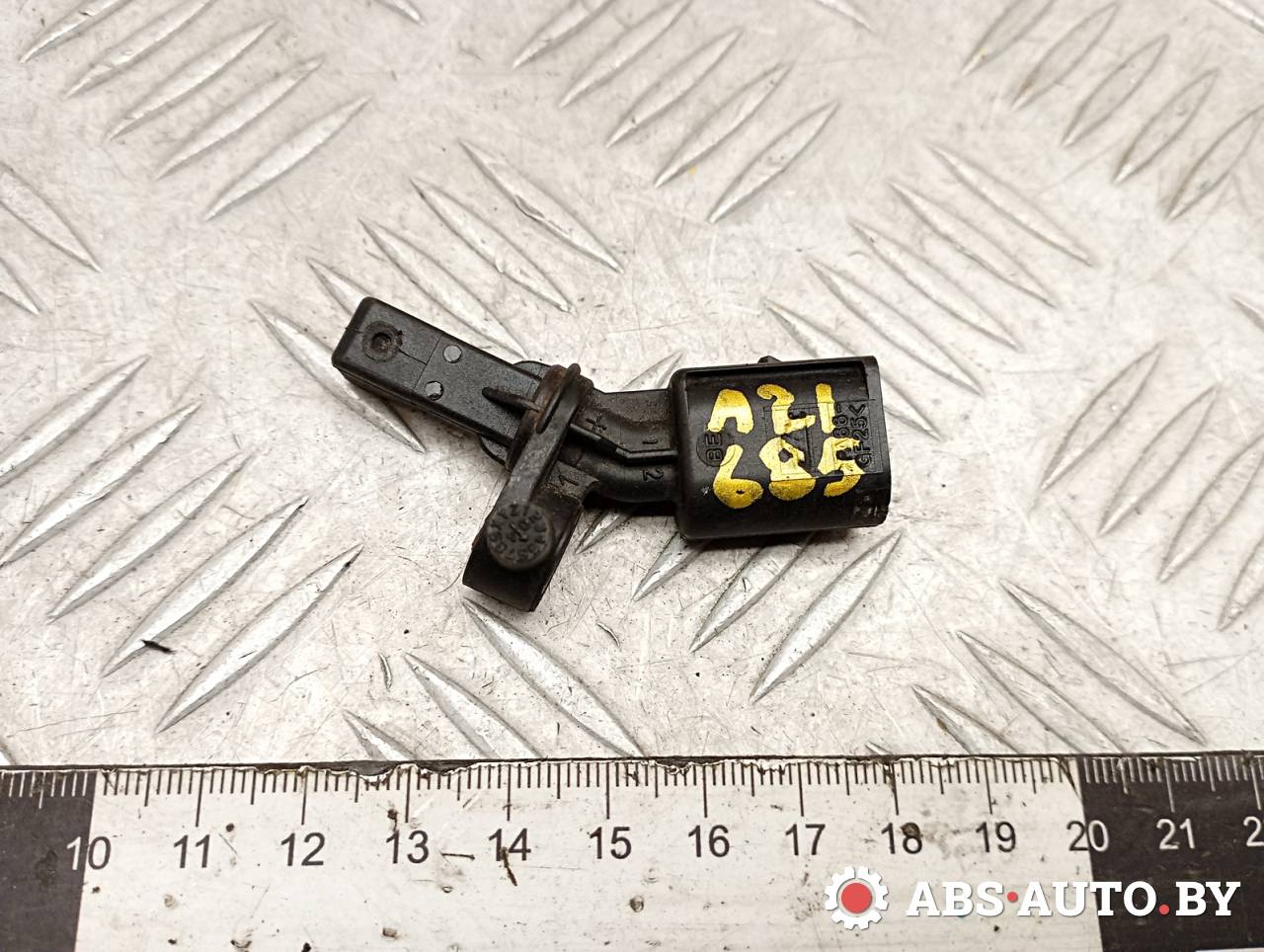 датчик ABS Skoda Fabia 2 поколение (5J) 2009, 1.9 л., дизель, 6Q0927807B, 0986594502, SS20212, ABEU097, BS0155H, 6Q0927807A, WHT003863 - фото №1
