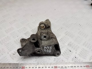 кронштейн двигателя Citroen C3 1 поколение 2003, 1.4 л., 8HY (DV4TED4), дизель, МКПП, передний привод, 9646424380