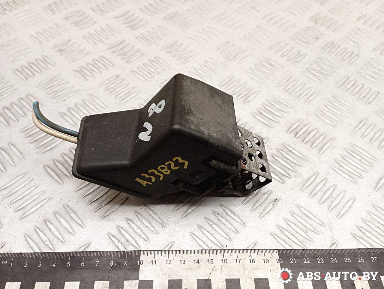 блок управления вентилятором (реле) Citroen C4 Picasso 1 поколение 2011, 1.6 л., 9HZ (DV6TED4), дизель, правый руль, 9658508980, 8241005, 9649247680, 1308AN, 9659799080, 1308CL, 1308CN, 9653314580, 8241001 - фото №1