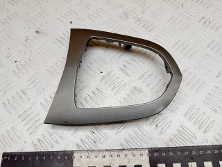 рамка обрамление кулисы Peugeot 308 T7 2010, 1.6 л., 9HX (DV6ATED4), дизель, МКПП, 9660633177