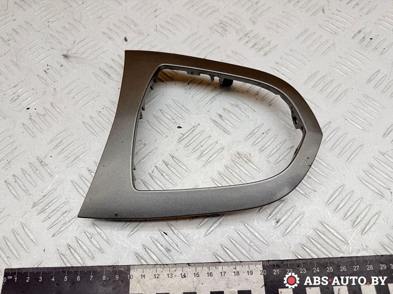 рамка обрамление кулисы Peugeot 308 T7 2010, 1.6 л., 9HX (DV6ATED4), дизель, МКПП, 9660633177 - фото №1