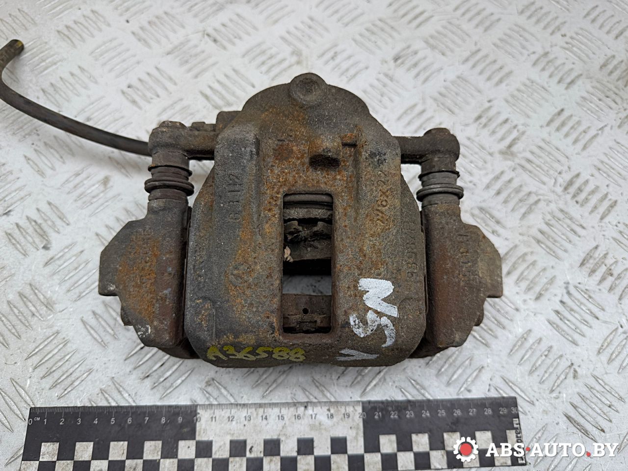 суппорт передний левый Mercedes-Benz B-Класс W245 2006, 1.5 л., M 266.920, бензин, МКПП, правый руль, A1694201383, 1694200583, 1694201383, A1694200583, 24357117495, 0986134017, F50254, BNZ2073ZP, BNZ2073ZW, 561N10837Z - фото №1