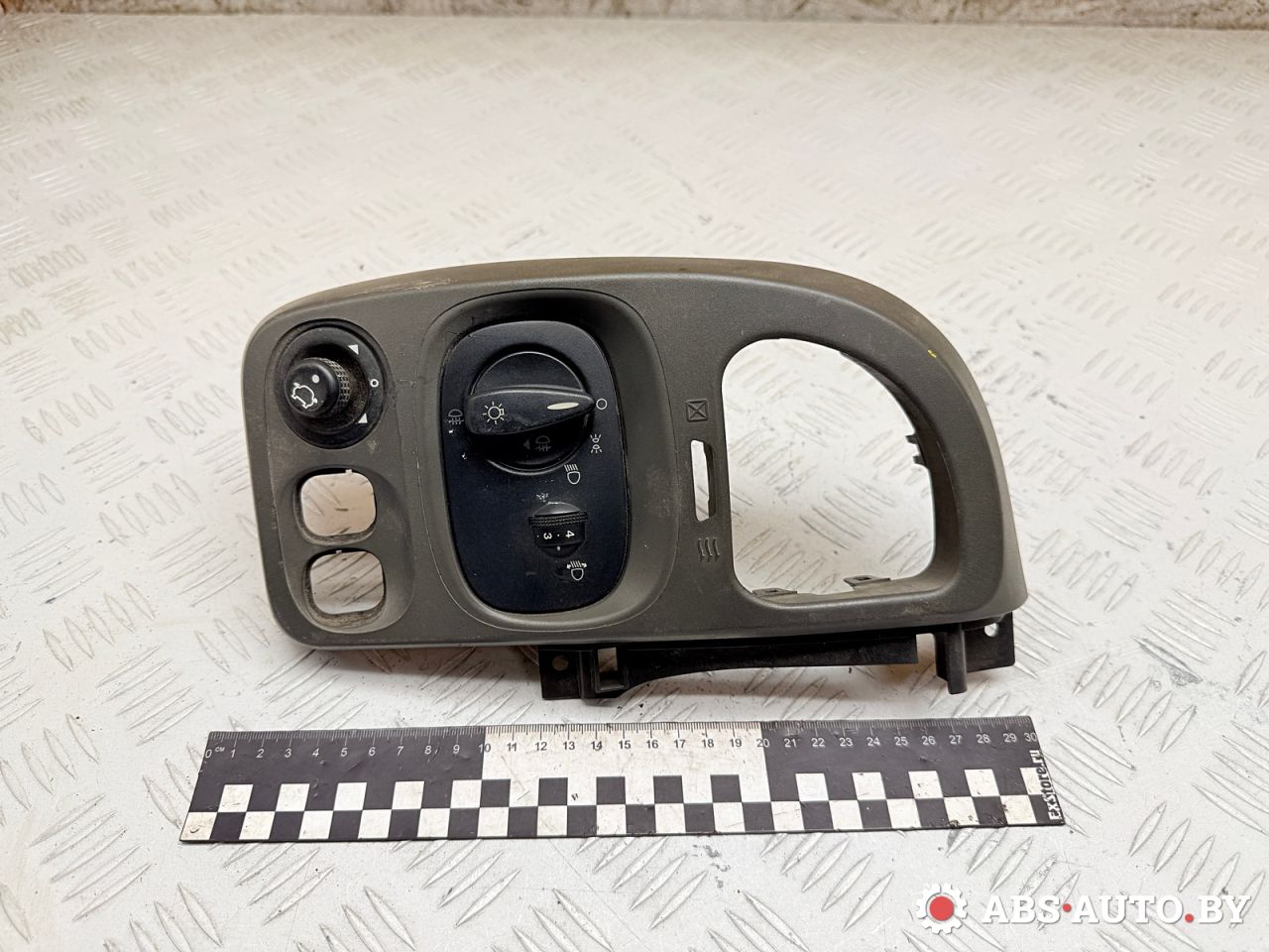 переключатель света Ford Transit 6 поколение 2006, 2.0 л., D3FA, дизель, YC1T13A024BB, YC15V044B79FGW, 93BG617B676BB - фото №1