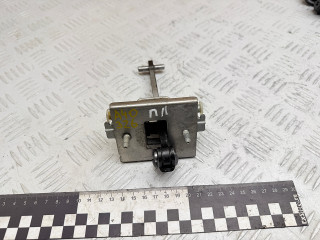 ограничитель открывания двери Peugeot 3008 1 поколение 2011, 2.0 л., RHH (DW10CTED4), дизель, робот, 9181Q2