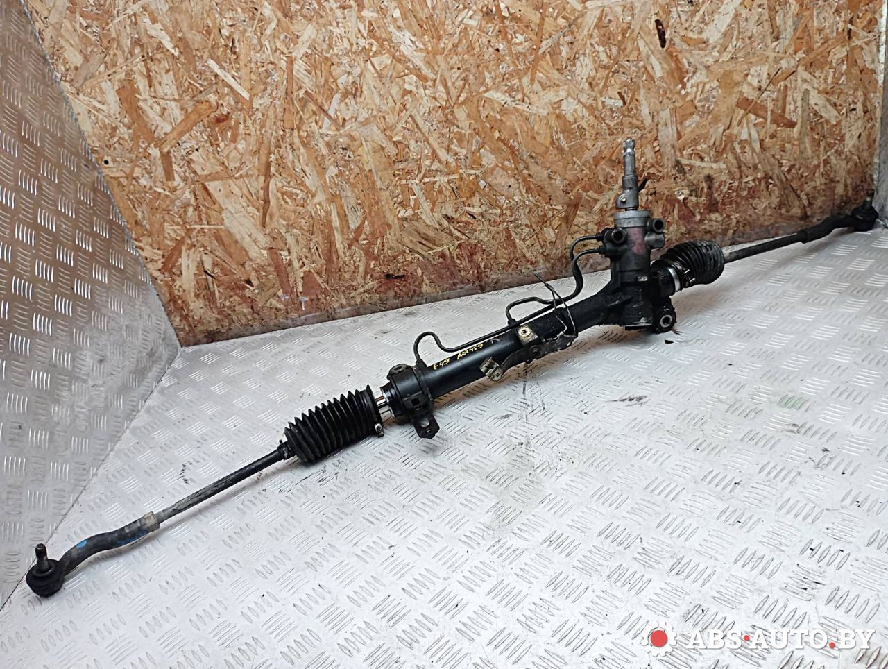 рулевая рейка Toyota RAV4 2 поколение (XA20) 2003, 2.0 л., 1CD-FTV, дизель, МКПП, внедорожник 5 дв., 4420042140, 4425042140, R2496, R24961NW, R24961RB, R24962RB, 01932050, HNQ2496GQ, HNQ2496KW, HSR24961AY - фото №1
