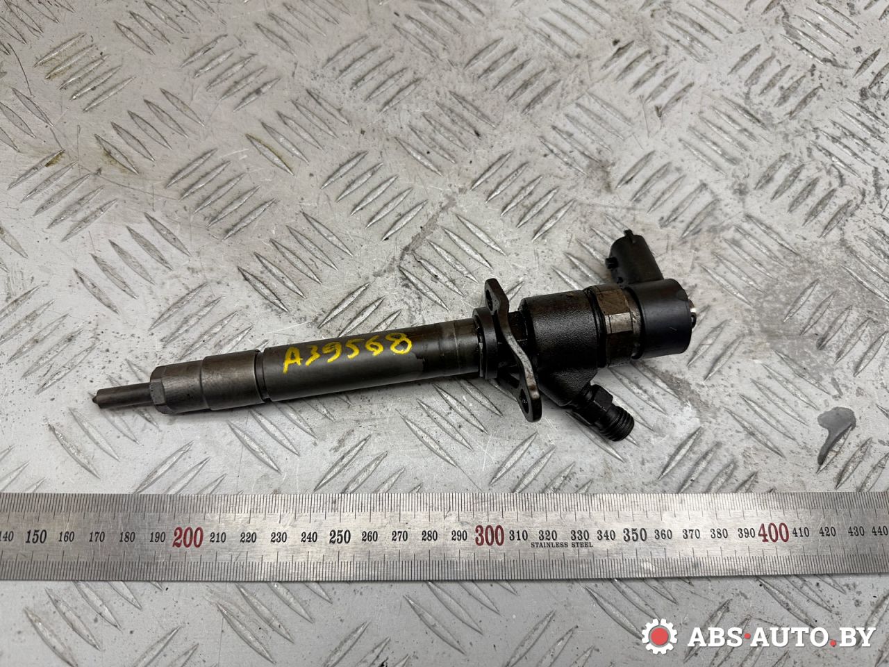 форсунка Volvo S60 1 поколение 2003, 2.4 л., дизель, МКПП, седан, 8658352, 0445110078, 0445110077, 0986435120, 30756063, 30777314, 31303259, 8602669, 8627319, 8658350, 8658351, 8658353 - фото №1