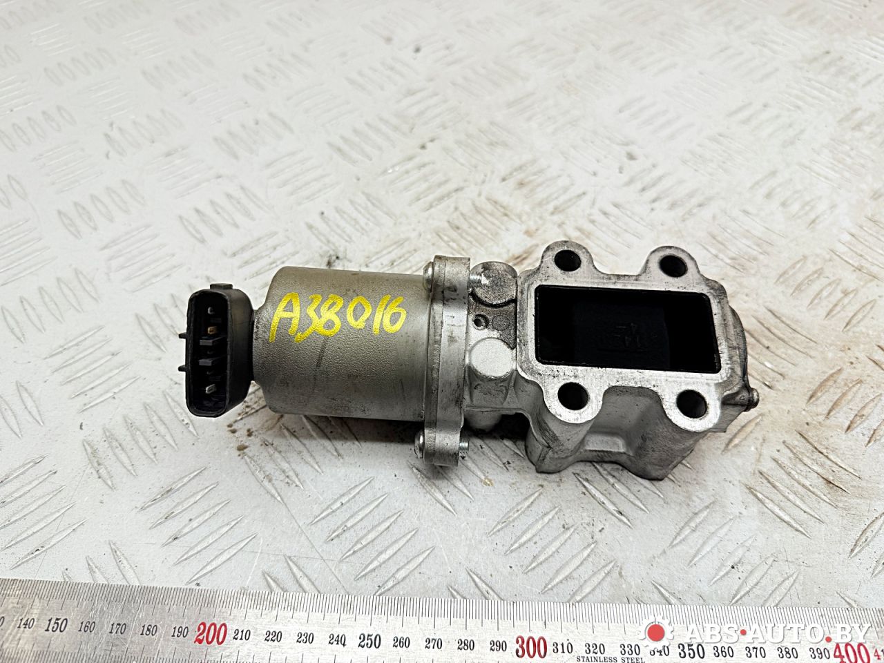 клапан EGR Toyota RAV4 3 поколение (XA30) 2007, 2.2 л., 2AD-FTV, дизель, МКПП, внедорожник 5 дв., 256200R010, 2562026090, 256200R011, 256200R012, 256200R020, 256200R021, 256200R022, 2562026091, 2562026092, 2562026110, 2562026111, 2562026112, VN1350007160, 1350007160 - фото №1